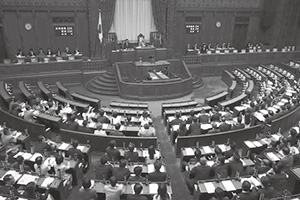 平成30年5月16日　「政治分野における男女共同参画の推進に関する法律」成立