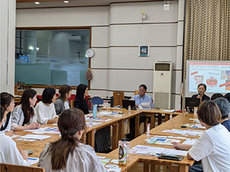 女性の起業支援セミナーの様子 写真