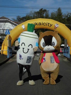 長崎県西海市観光マスコットキャラクター　さいかいタンギーくん、ゆで☆大ちゃん