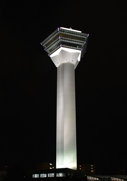 五稜郭タワー／北海道（11/12）のパープル・ライトアップ