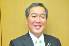 松前町長 岡本　靖