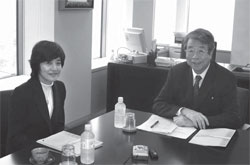 板東 久美子 × 牛尾 治朗