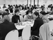 男性農業委員も参加したグループ討議（長野県女性農業委員の会）