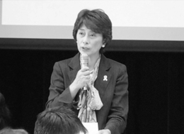 女性の活躍推進に関する最近の施策の動きについて説明する武川恵子内閣府男女共同参画局長