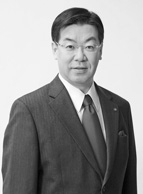 山田　啓二氏