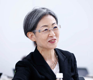 林 香里氏