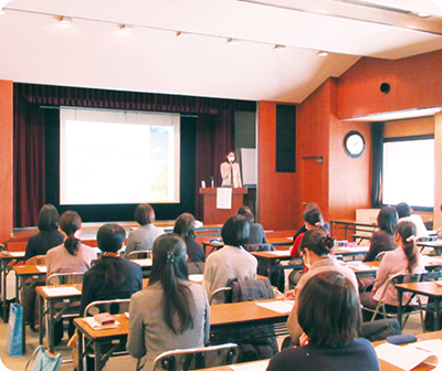 令和5年1月開催　令和4年度女性幹部職員交流研修会