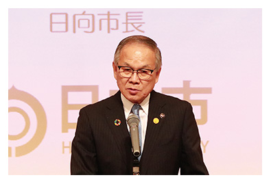 十屋市長のご挨拶の様子