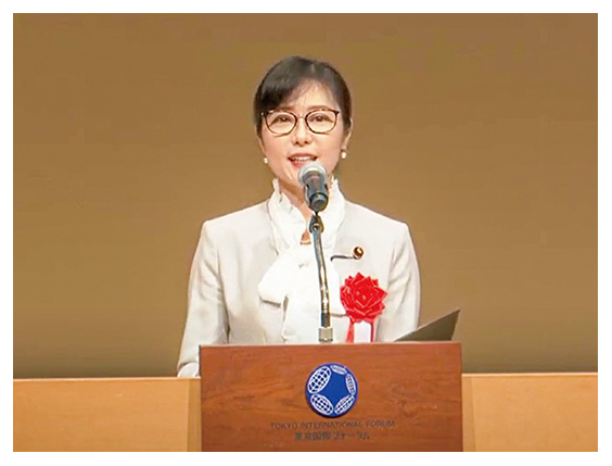 加藤内閣府特命担当大臣