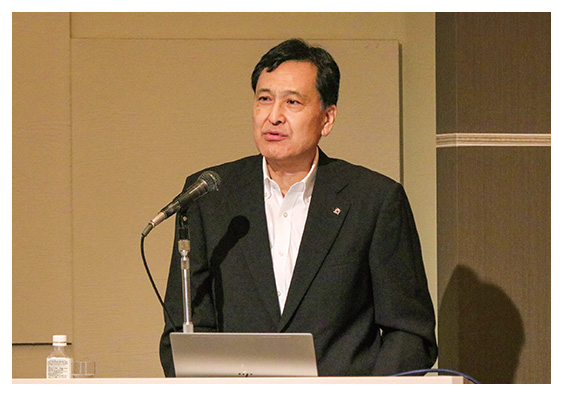 磯野社長のご講演の様子