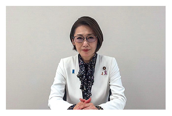 女性活躍・男女共同参画担当大臣　三原じゅん子