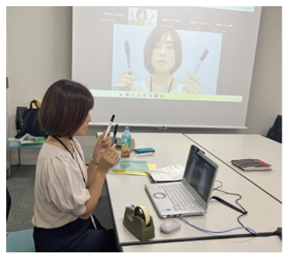 光の体験ワークの様子