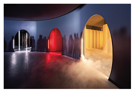 ウーマンズ パビリオン内の展示例